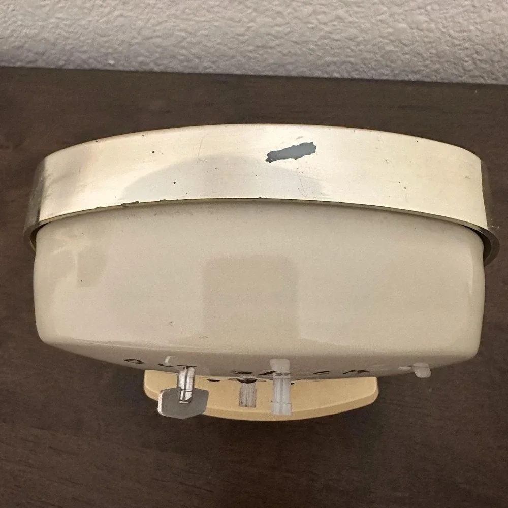 Vintage Westclox Big Ben Wind Up Alarm Clock Plastic Cream Brown Made in USA